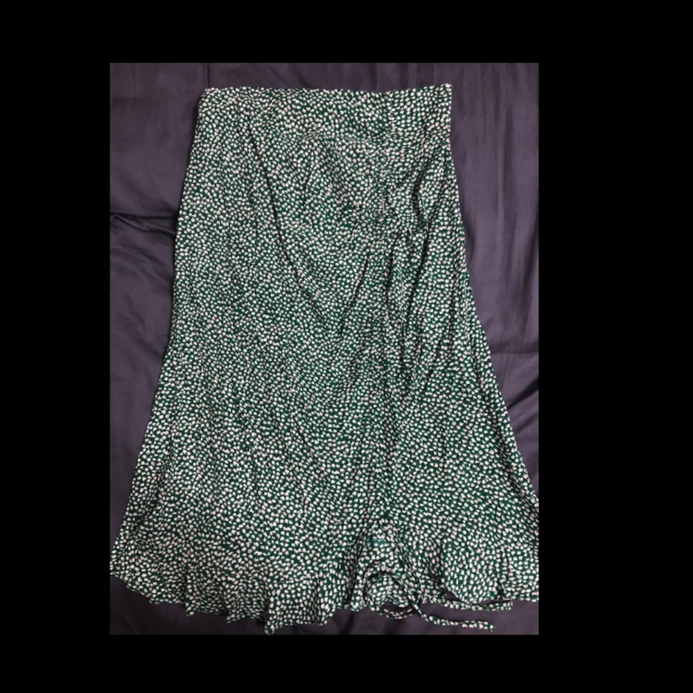 Knee length print skirt